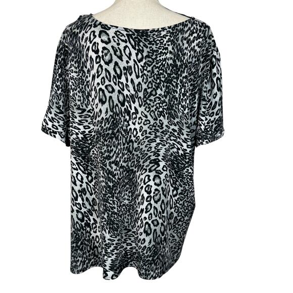Lane Bryant SZ 26/28 Top Cheetah Print Stretch Puff Sleeve Cutout Neckline Black - Picture 5 of 8